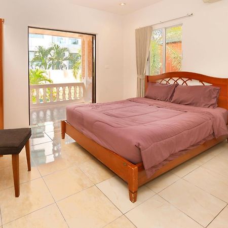 Villa Waree 5 Minutes From Beach And Walking Street Pattaya Exterior photo